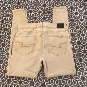 American eagle super stretch skinny Khaki pants!!